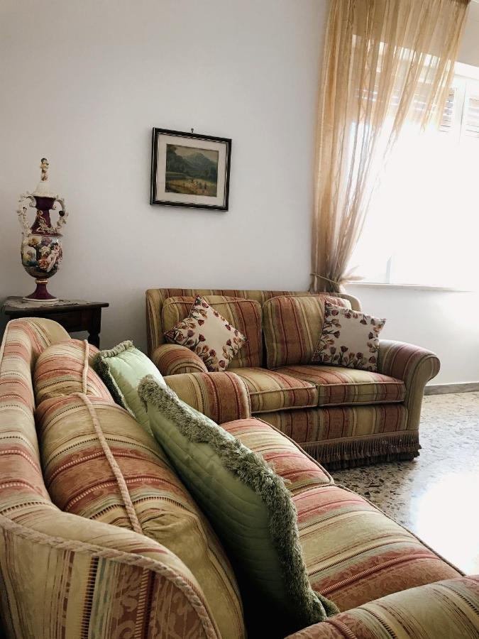 Appartement Casa Zi' Peppe à Capranica Extérieur photo